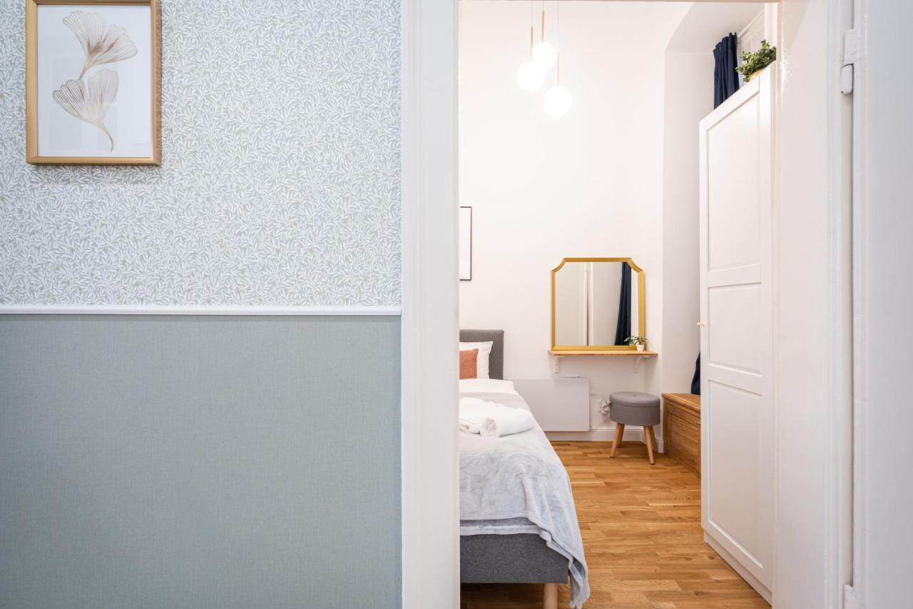 Sunset Treasure 3-bdr Apartment